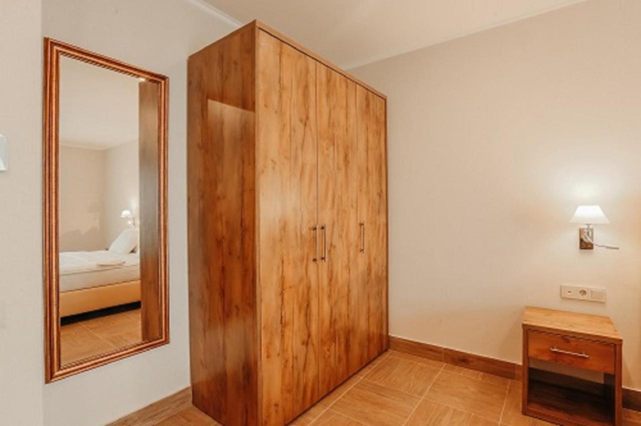 Amza Park Hotel Gagry Zewnętrze zdjęcie