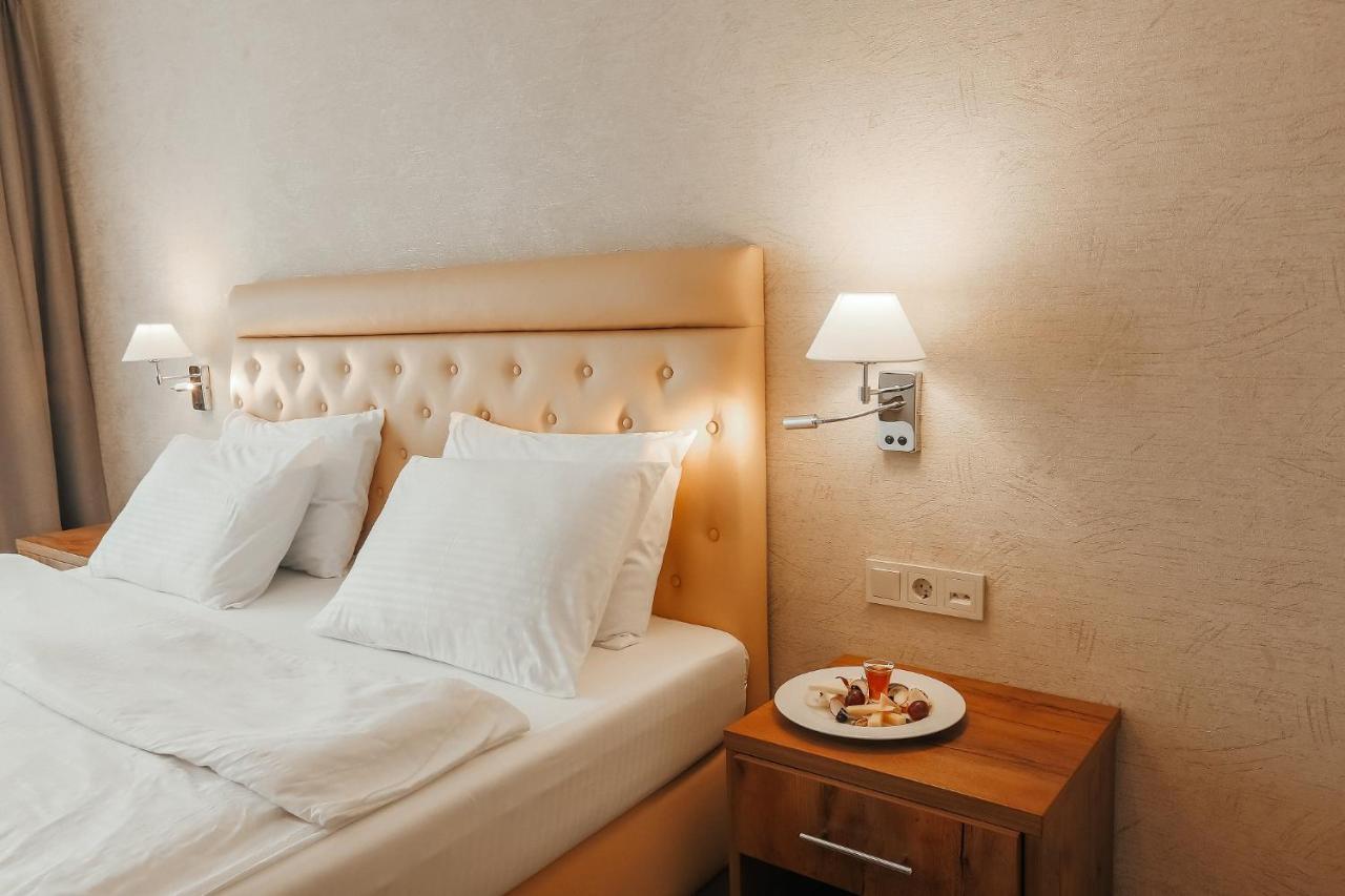 Amza Park Hotel Gagry Zewnętrze zdjęcie