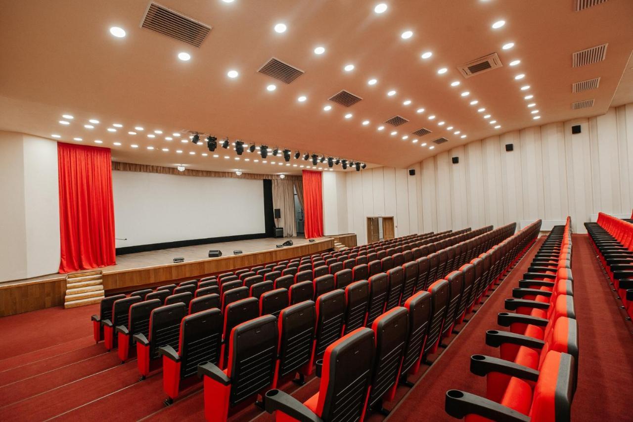 Amza Park Hotel Gagry Zewnętrze zdjęcie